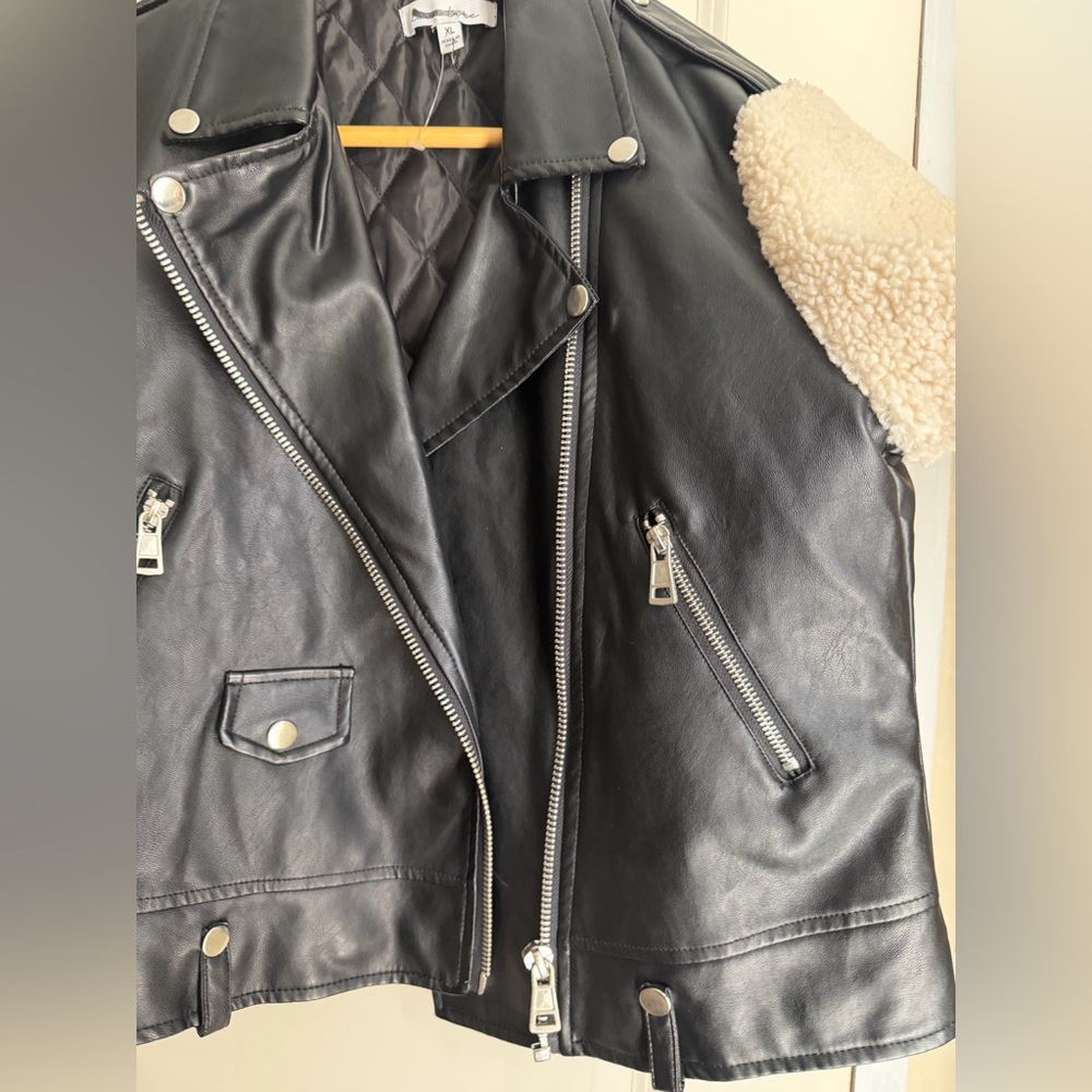 Love Tree Women's Black Faux Leather/Fur Jacket Sz XL boho western - Picture 5 of 7